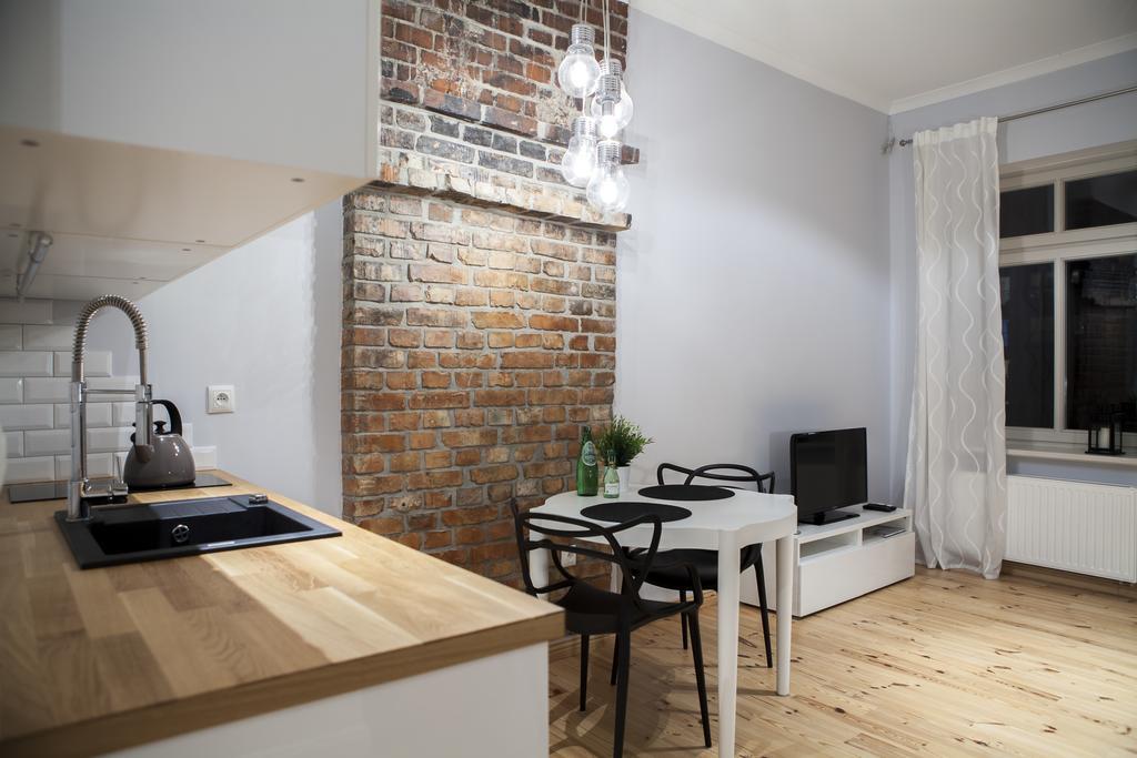 Homewell Apartments Pod Szczerbatym Poznan Habitación foto